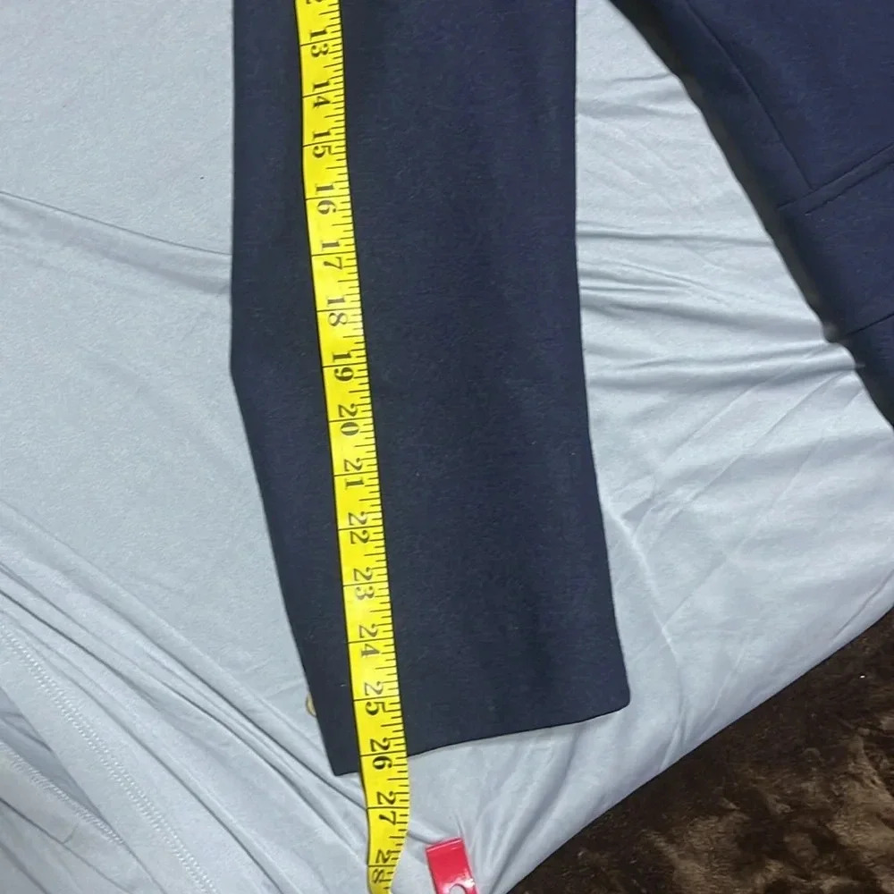 Pendleton Navy Blazer with Red Lining - Picture 11 of 11